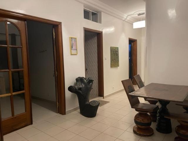 Central Private Keyless Entry Suites With Shared Facilities Dakar Exterior photo